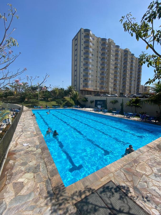 Até 4 Pessoas Em Golden Dolphin Grande Piscina 24h *